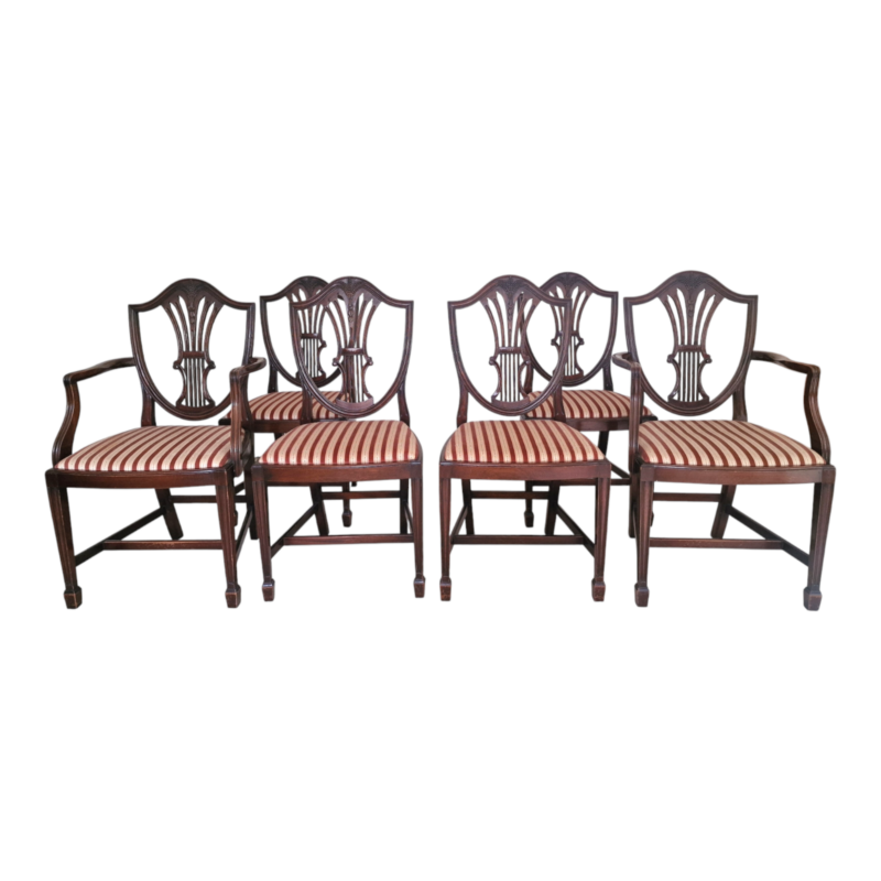 Excellent set of 6 (4+2) Mahogany Hepplewhite Style Dining Chairs circa 1900.